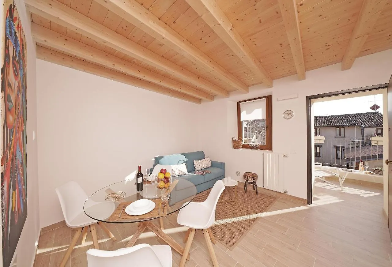 Apartments Villa Bougainville 산펠리체델바나코
